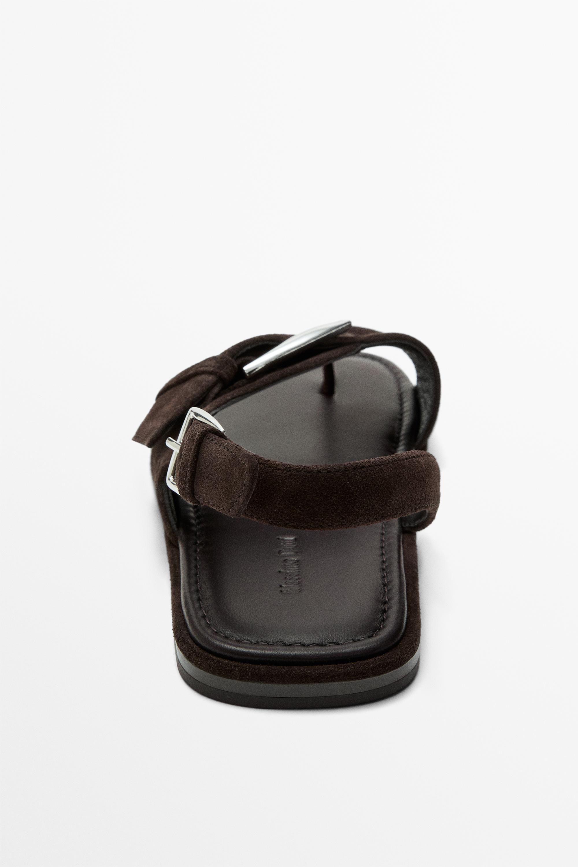 Flat slider sandals with buckle